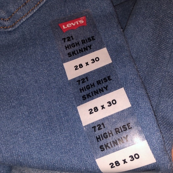 Skinny 👖 - Picture 9 of 10